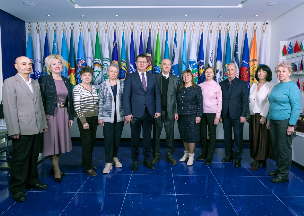 Диалог поколений: Юрий Сенько встретился с ветеранами профсоюзного движения