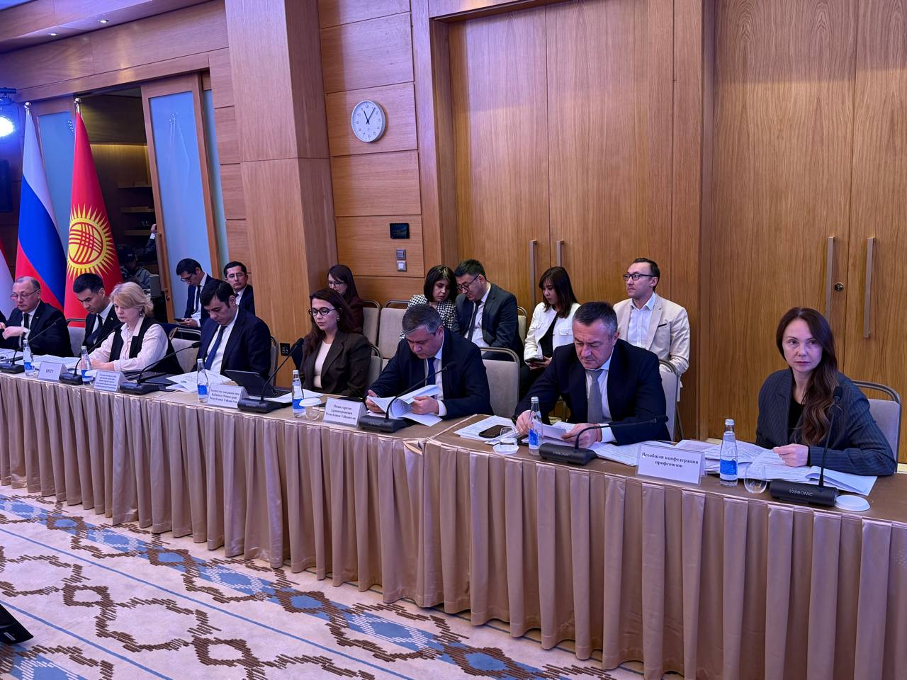 Виктор Пинский: достойные условия труда и комфортная жизнь для работников старшего поколения — приоритет для стран СНГ