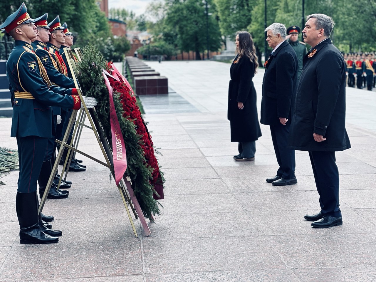 80 лет Победы: делегация ВКП у Могилы Неизвестного Солдата почтила память павших бойцов 