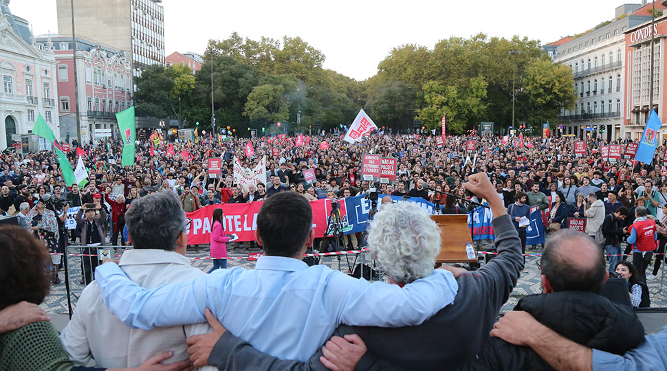 В Лиссабоне проходят протесты против реформы трудового законодательства