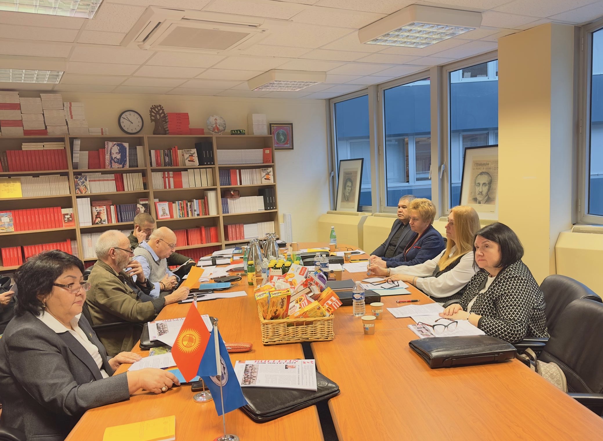 Развитие профсоюзного движения в сфере торговли и предпринимательства обсудили в Париже на заседании международного отраслевого объединения профсоюзов  