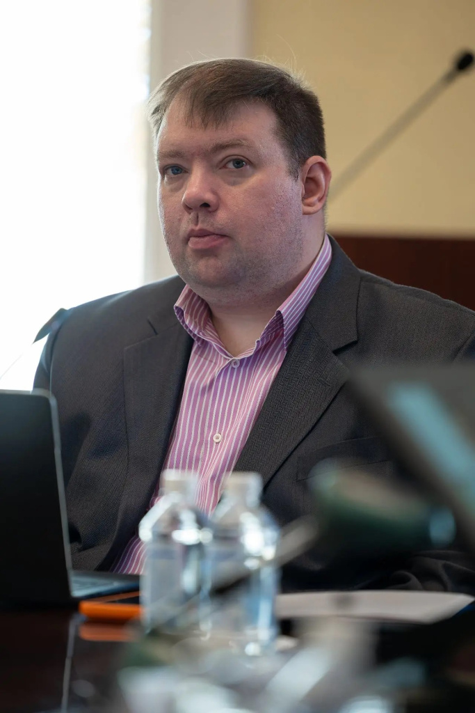 Антон Алексеев.jpg Антон Алексеев.jpg